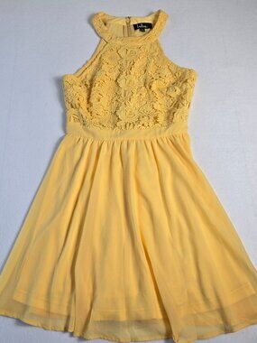 Lulus Yellow Lace Dress Size S